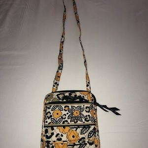 EUC Vera Bradley crossbody and change purse.